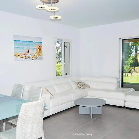 Confortable à Avec Piscine Privée * Sainte-Maxime