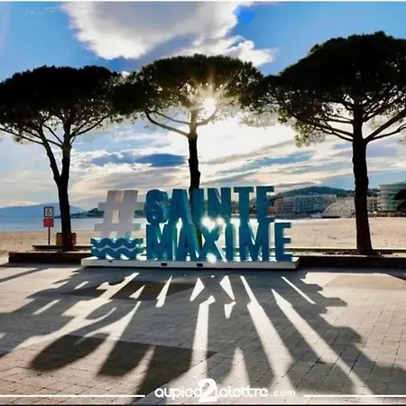 Confortable à Avec Piscine Privée * Sainte-Maxime