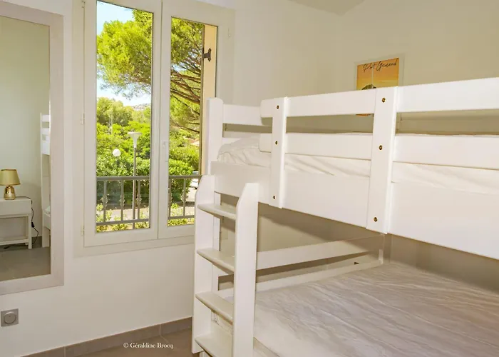 Confortable à Avec Piscine Privée *